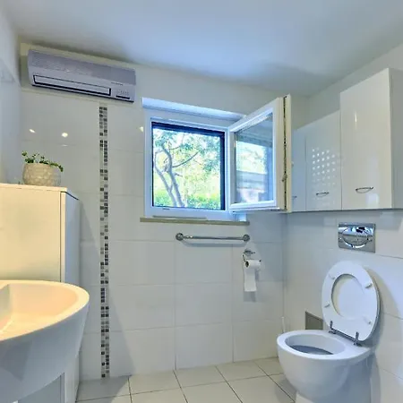 Brezac Olive Garden Apartment Fazana Exterior photo