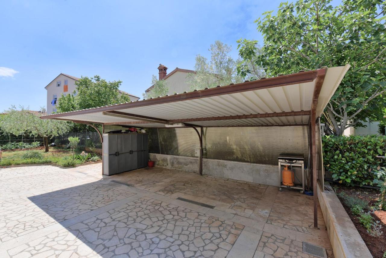 Brezac Olive Garden Apartment