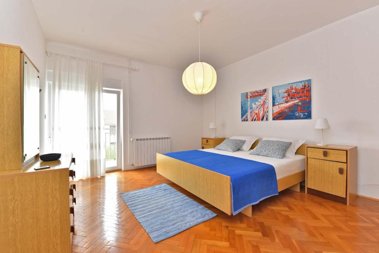 Brezac Olive Garden Apartment *